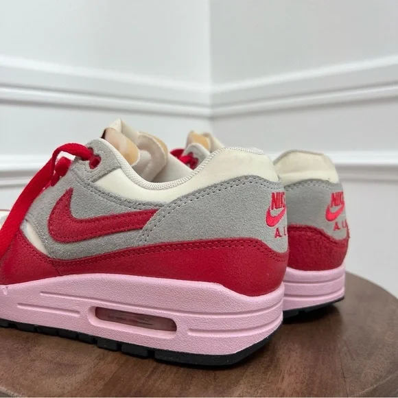 NIKE AIR MAX 1 VINTAGE HYPER RED - Picture 7 of 12